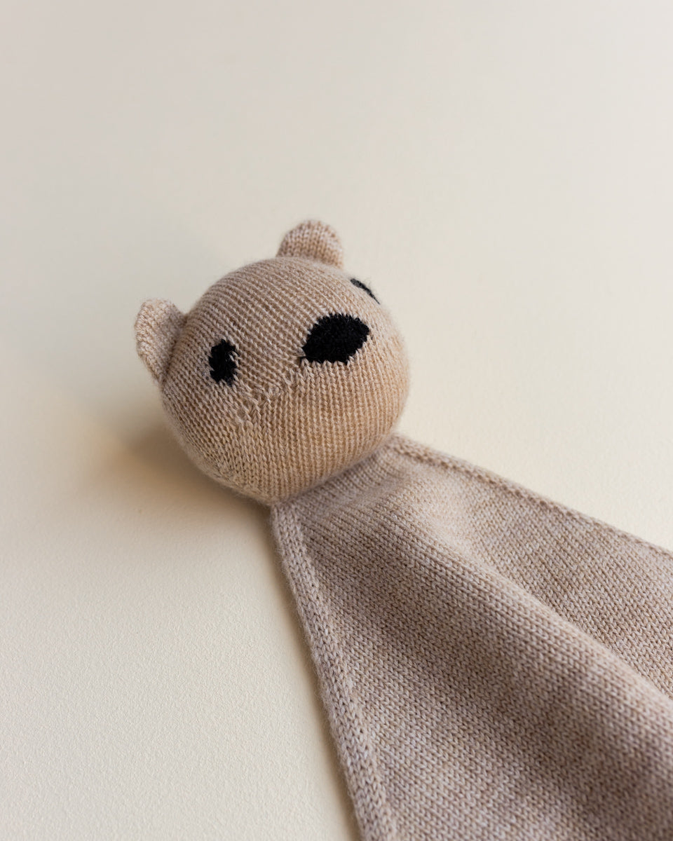 TEDDY TOKKI SAND – Hvid