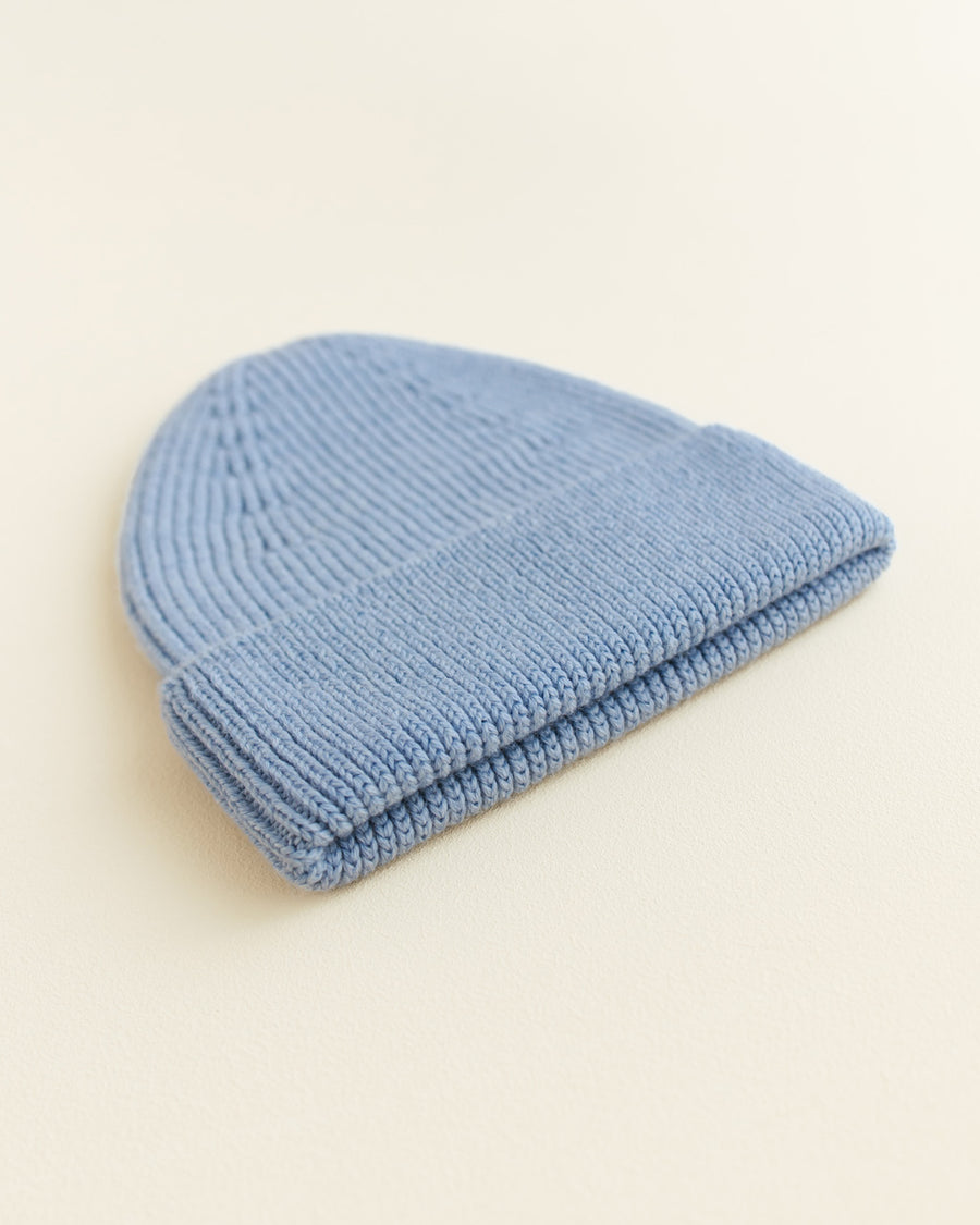 Adult beanie light blue