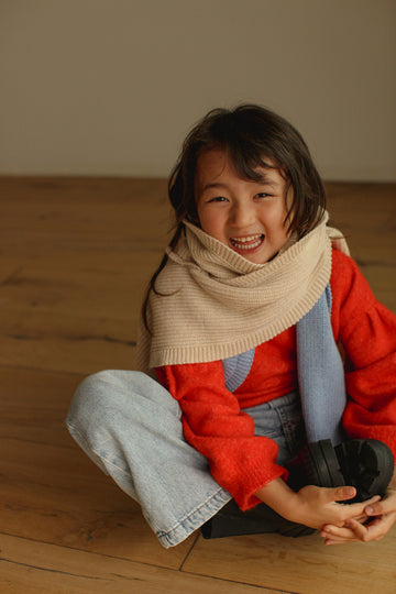 scarf gustave cream- back soon