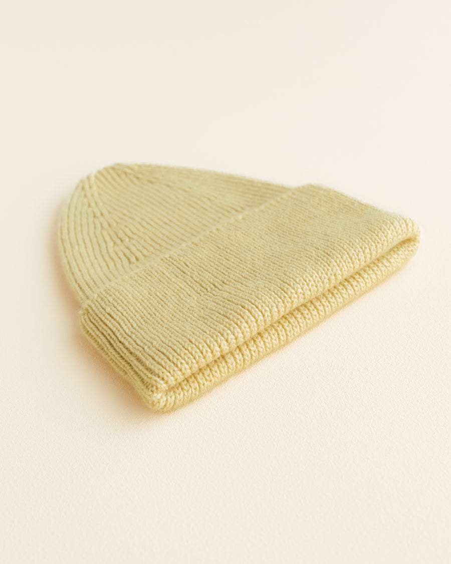 Adult beanie light yellow