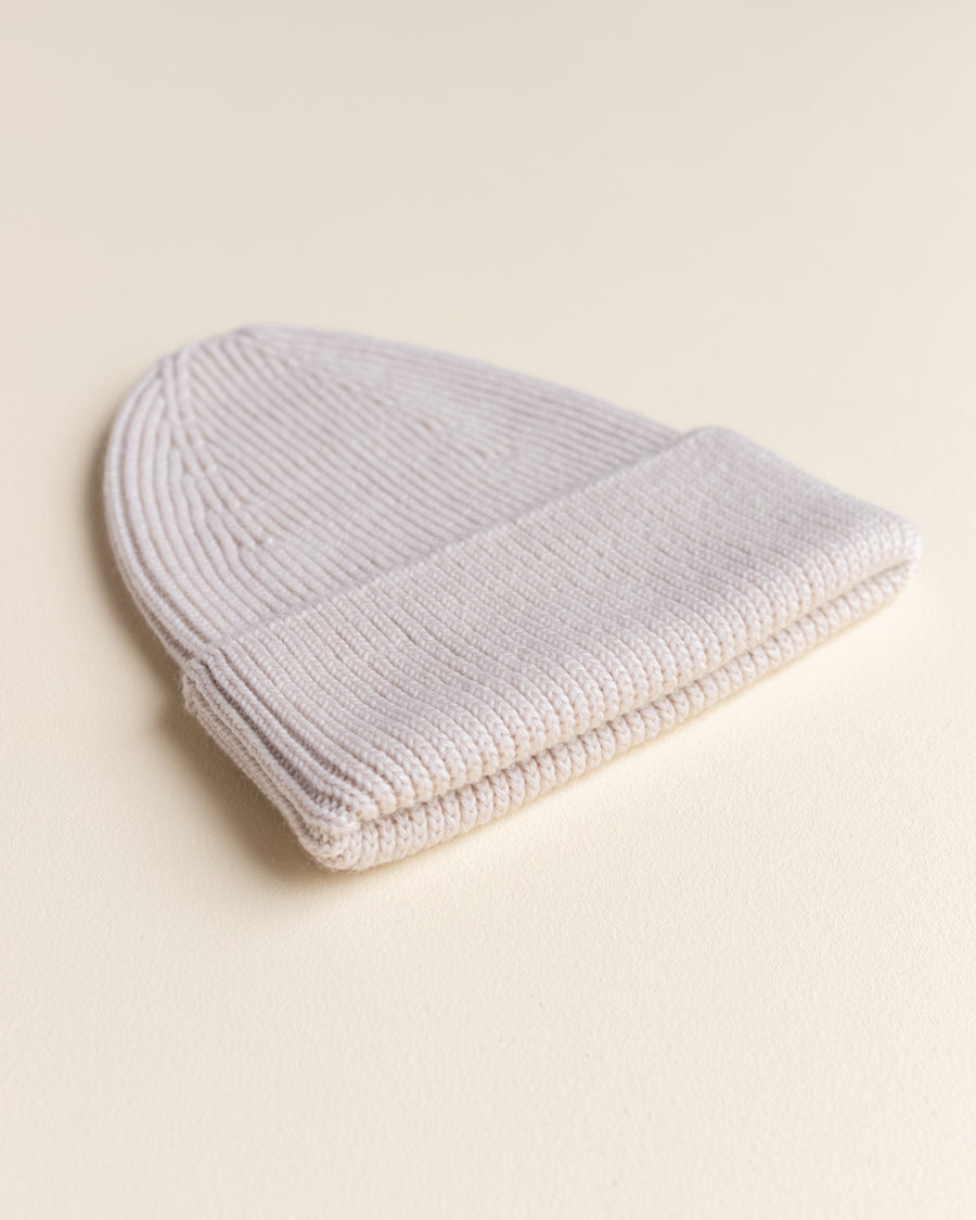 beanie fonzie off-white