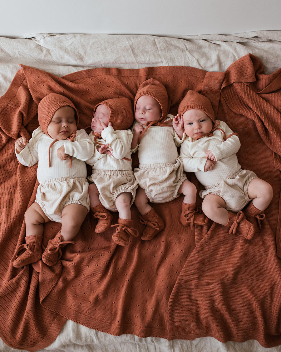 Hvid sales baby booties