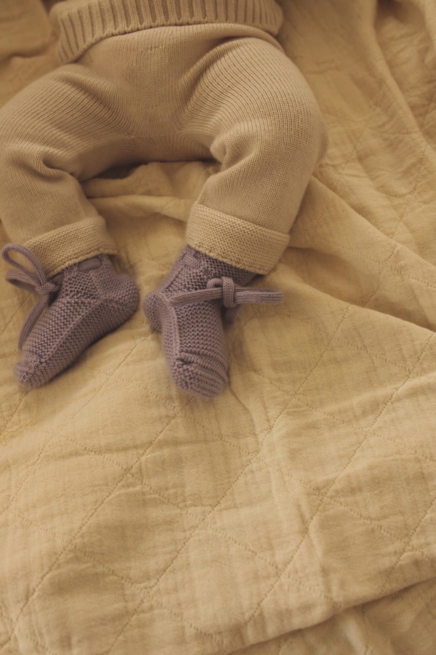 booties lilac